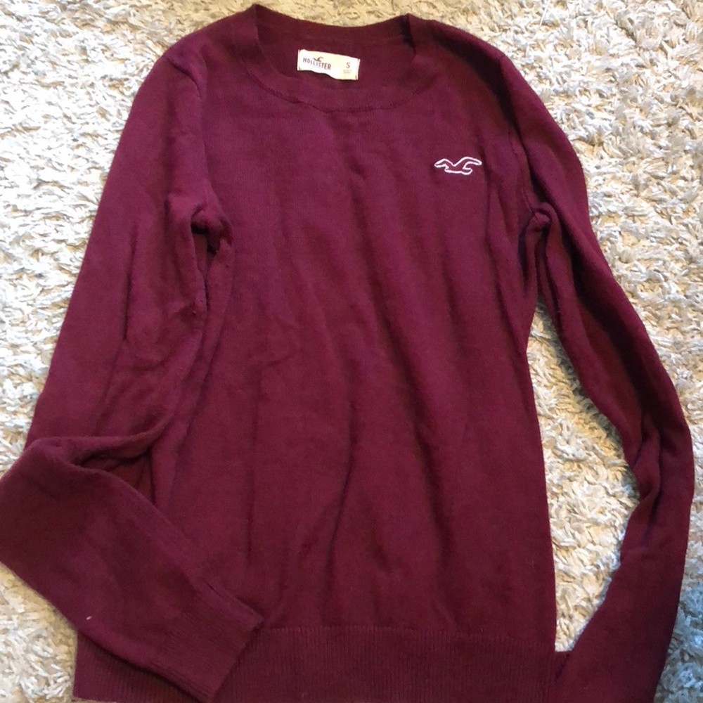 Hollister sweater